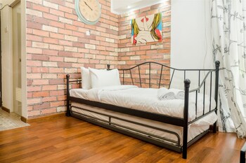 cozy studio room the jarrdin cihampelas