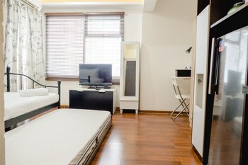 cozy studio room the jarrdin cihampelas