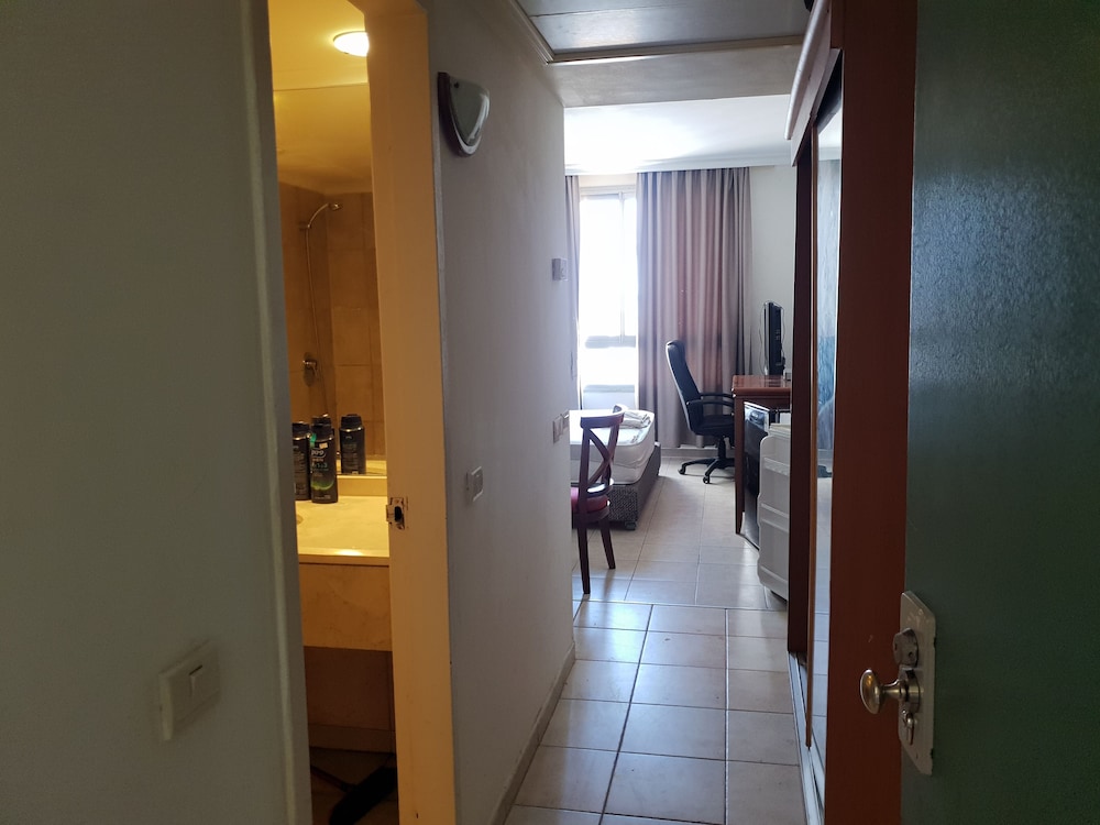 marom hof hacarmel apartments