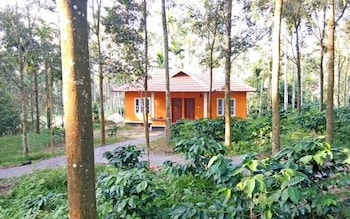 Himadri Retreat Cottages,Kolagappara>>Kalpetta,2.5 star
