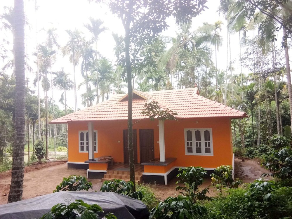 Himadri Retreat Cottages,Kolagappara>>Kalpetta,2.5 star