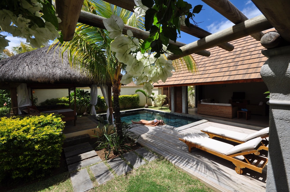 oasis villas