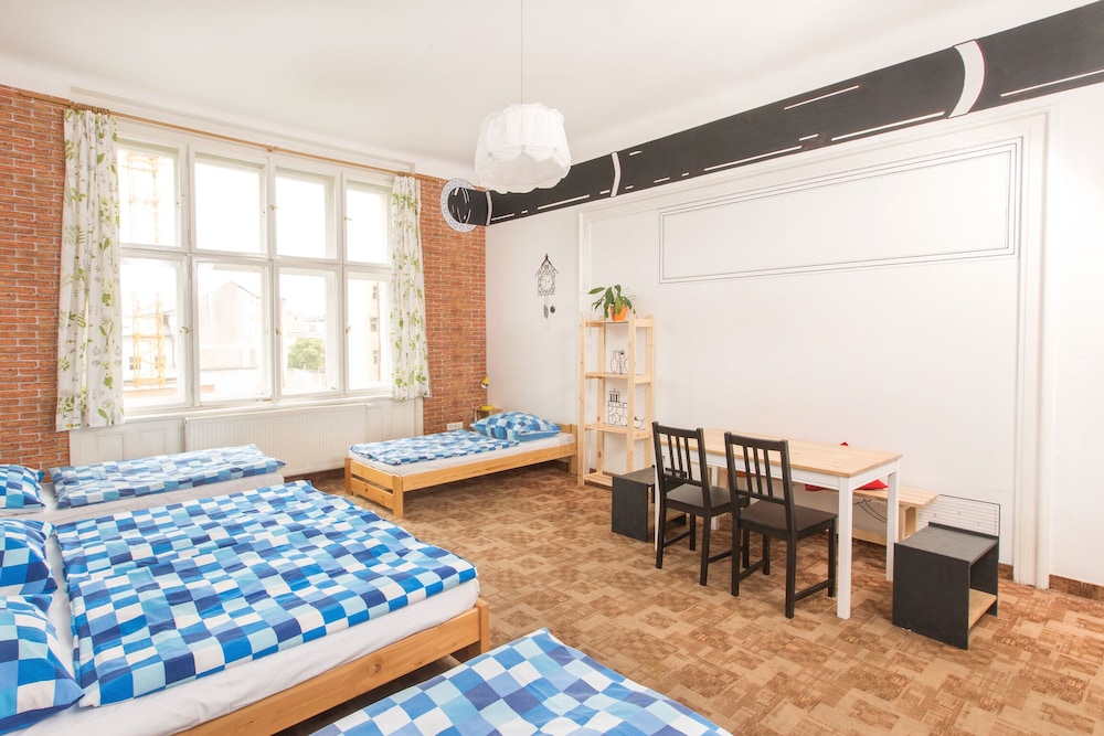 hostel downtown