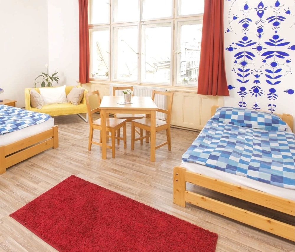 hostel downtown
