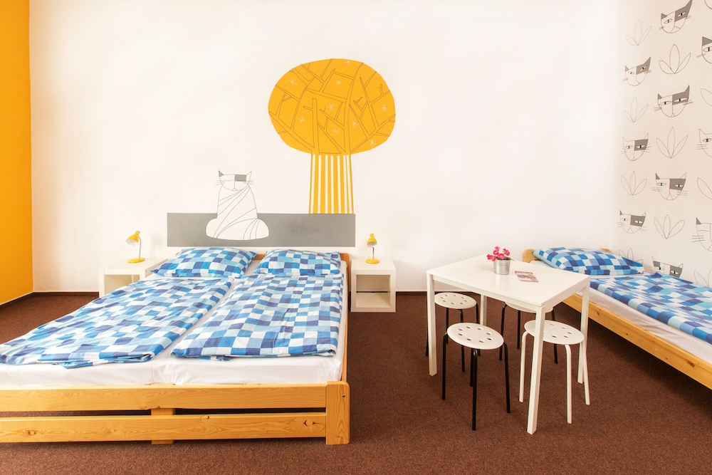 hostel downtown