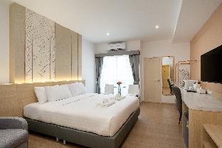 riski residence