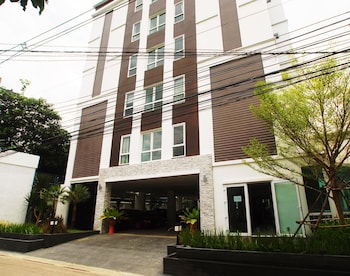 riski residence