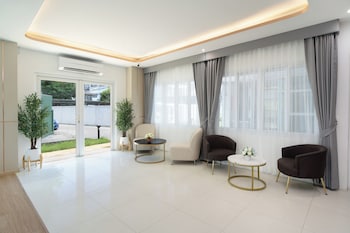 riski residence