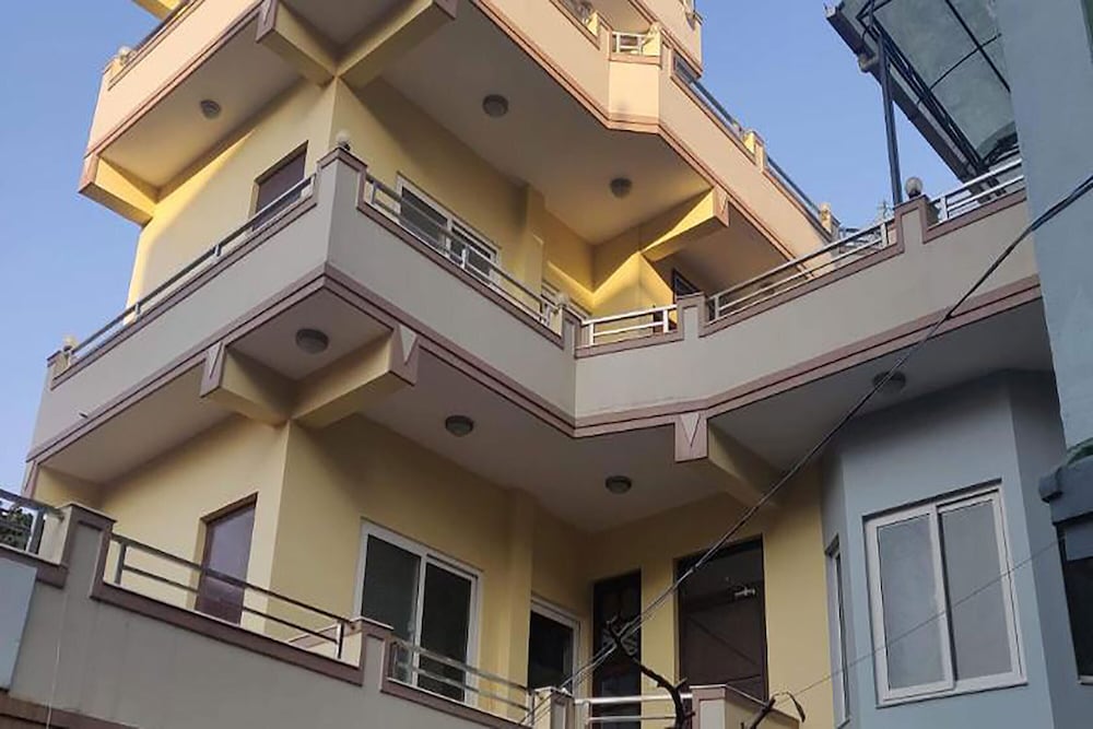samakhusi deluxe apartment