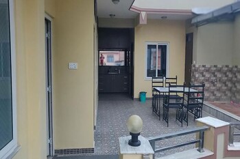 samakhusi deluxe apartment