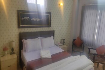 samakhusi deluxe apartment