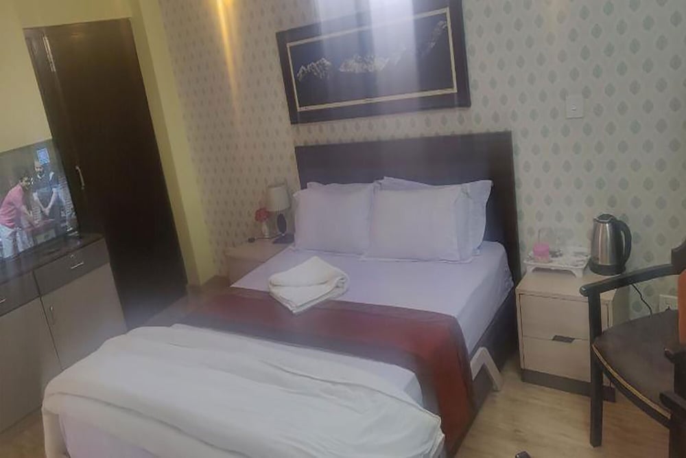 samakhusi deluxe apartment