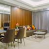 luxurious and spacious 2br apartment at one east residences