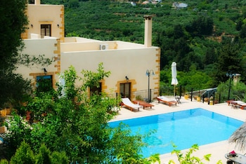 maria villas