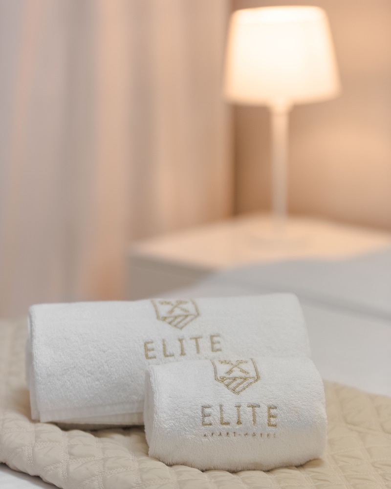 elite apart hotel