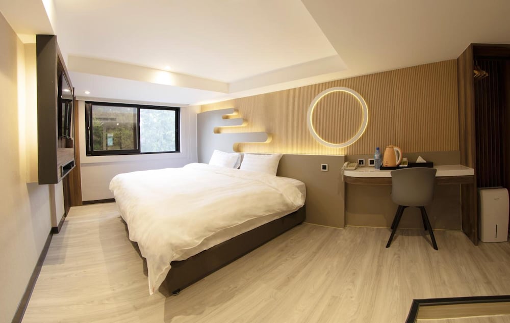 alishan shermuh tourist hotel