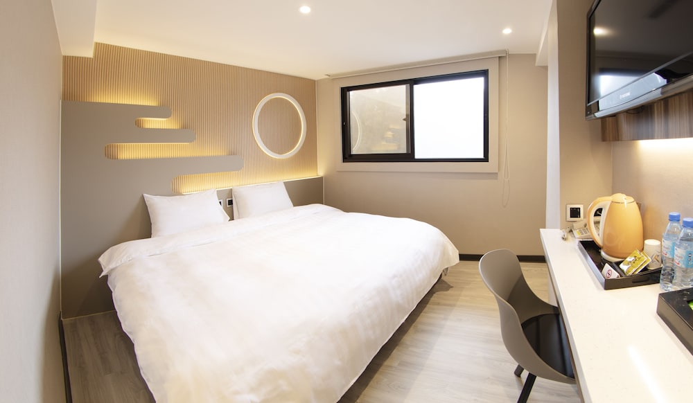 alishan shermuh tourist hotel