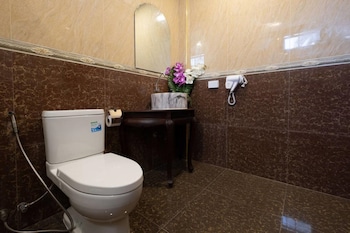 lanna kamin pool villa airport