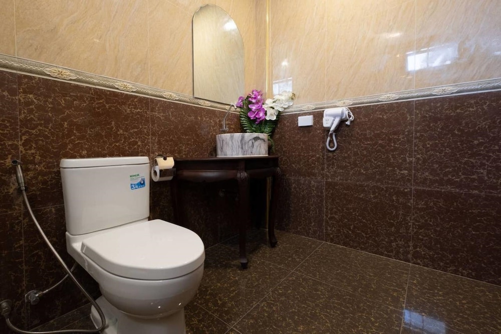 lanna kamin pool villa airport