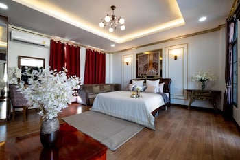 lanna kamin pool villa airport