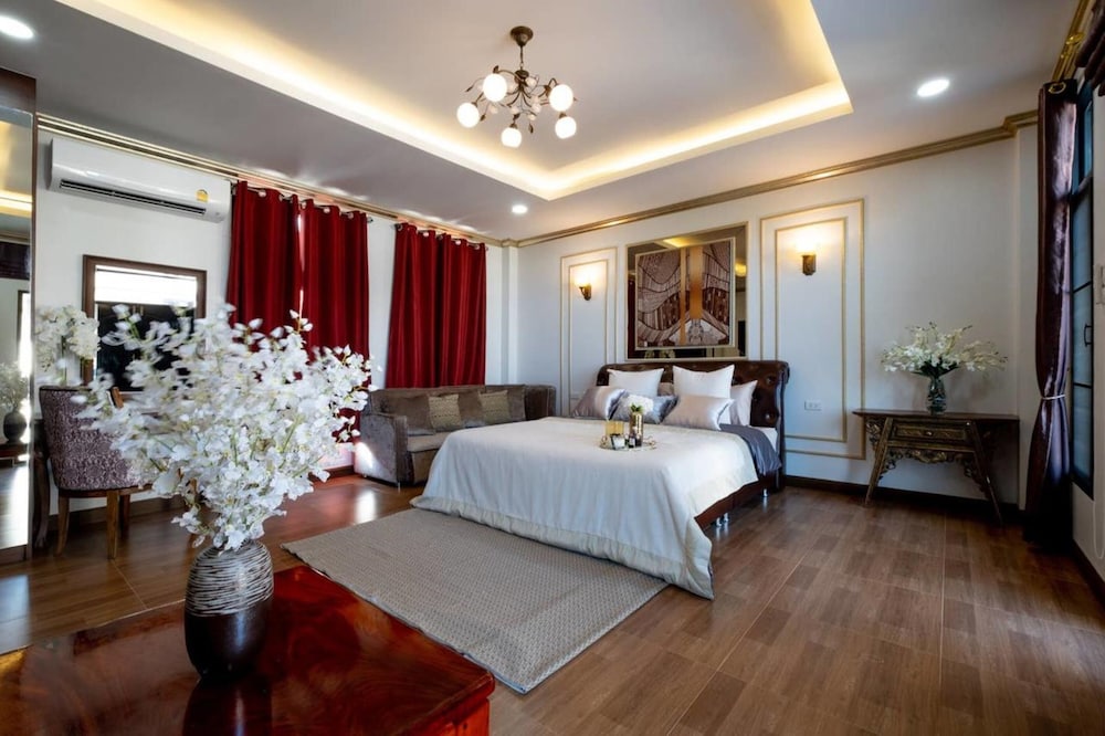 lanna kamin pool villa airport