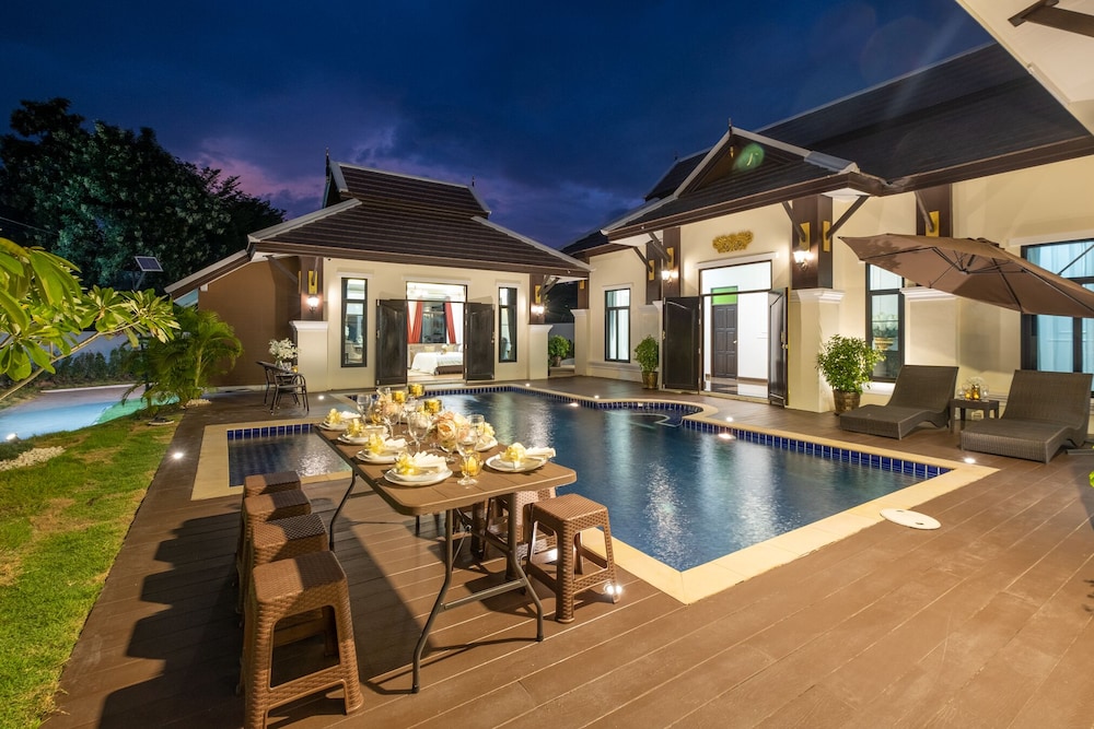 lanna kamin pool villa airport