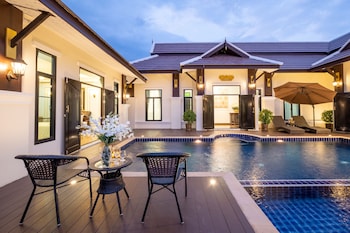lanna kamin pool villa airport