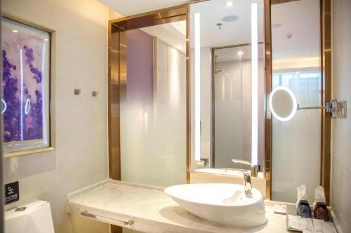 lavande hotel changji changning road