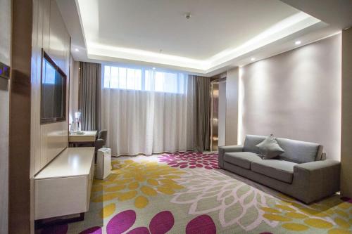 lavande hotel changji changning road
