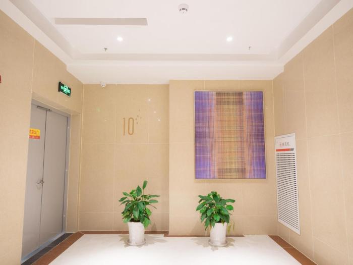 lavande hotel macheng high speed station branch
