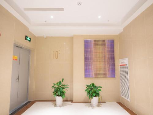 lavande hotel macheng high speed station branch