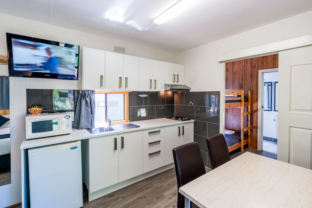 adelaide caravan park