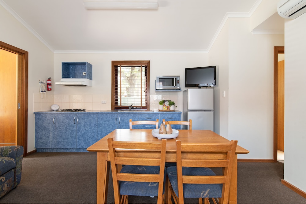 adelaide caravan park