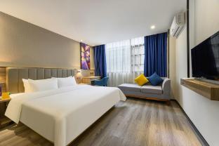 7 days inn xingyi pingdong avenue branch