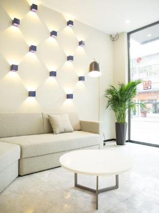 7 days inn xingyi pingdong avenue branch
