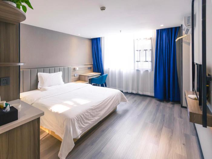 7 days inn xingyi pingdong avenue branch