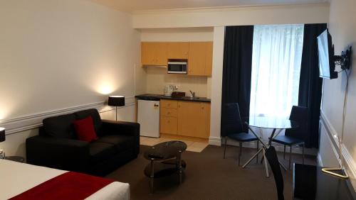 melbourne kew central apartment hotel