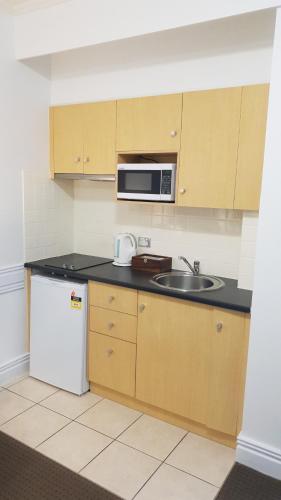 melbourne kew central apartment hotel