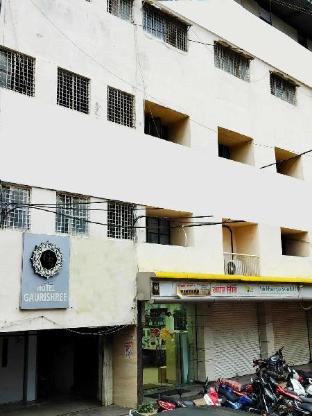 collection o gauri shree hotel