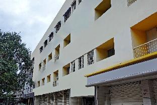 collection o gauri shree hotel