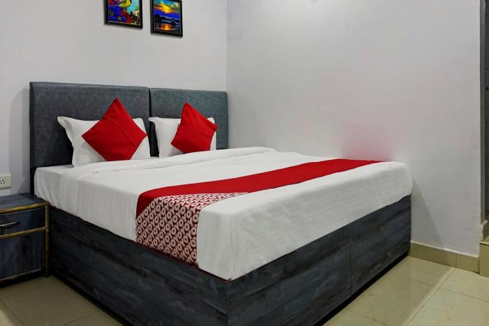 collection o gauri shree hotel