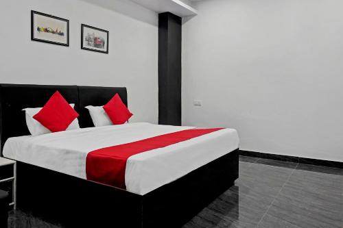 collection o gauri shree hotel