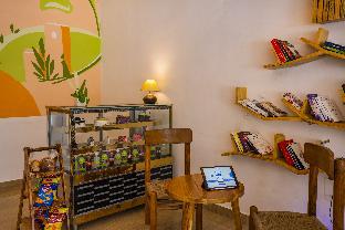 zostel rishikesh laxman jhula