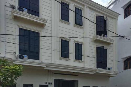 prime inn near jalan sekip redpartner