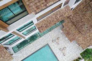 pleasant condominiums