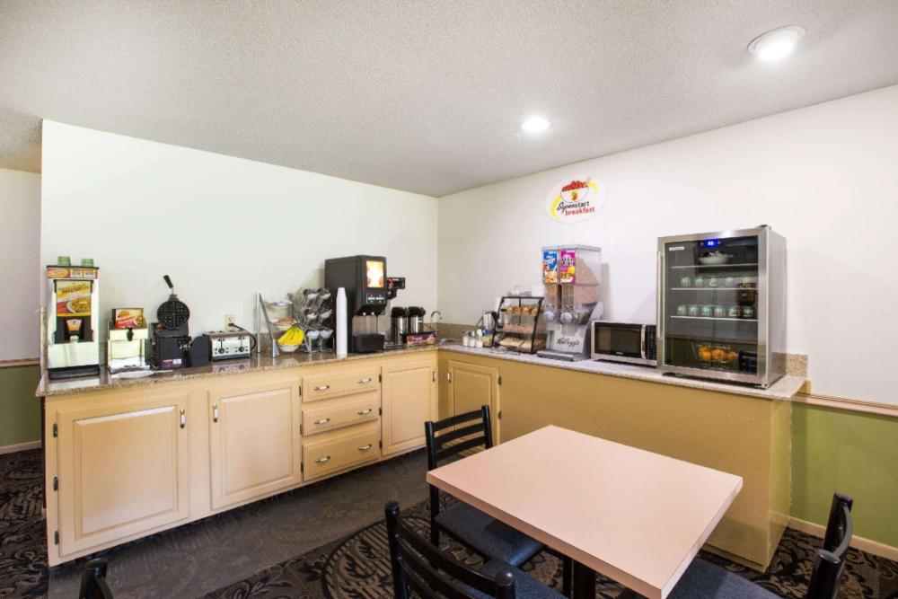 super 8 by wyndham williams