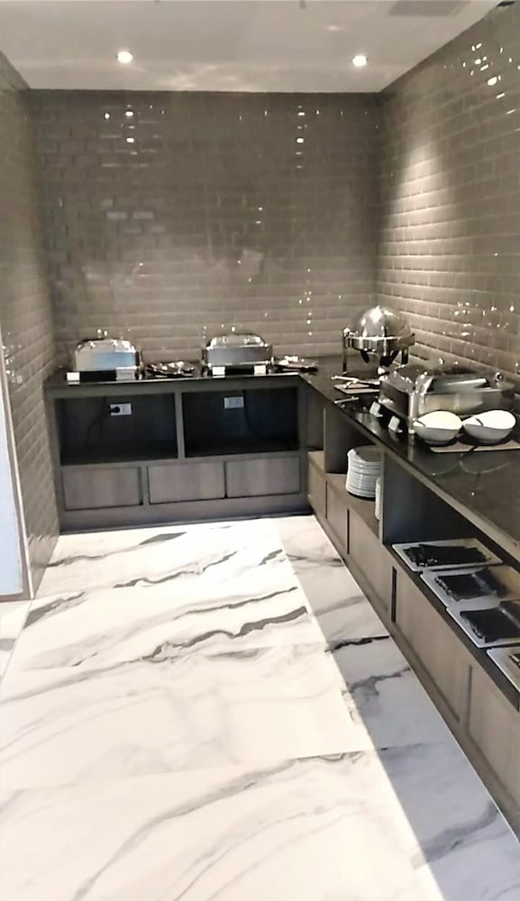 bella b all suite bangkok