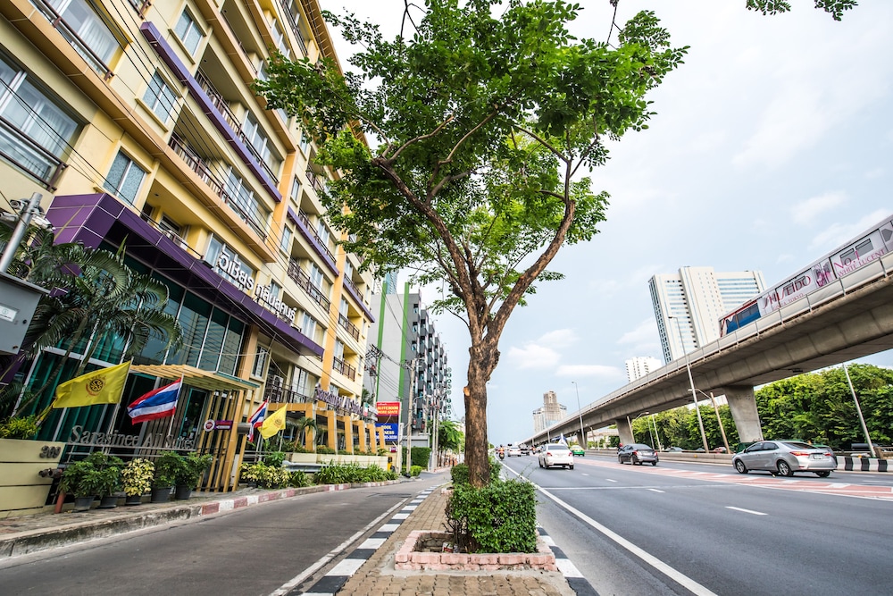 bella b all suite bangkok