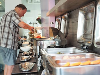 bella b all suite bangkok