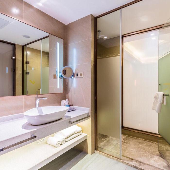 lavande hotel gaozhou xiantai bridge branch